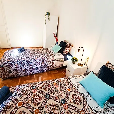- Casanova Hostel *